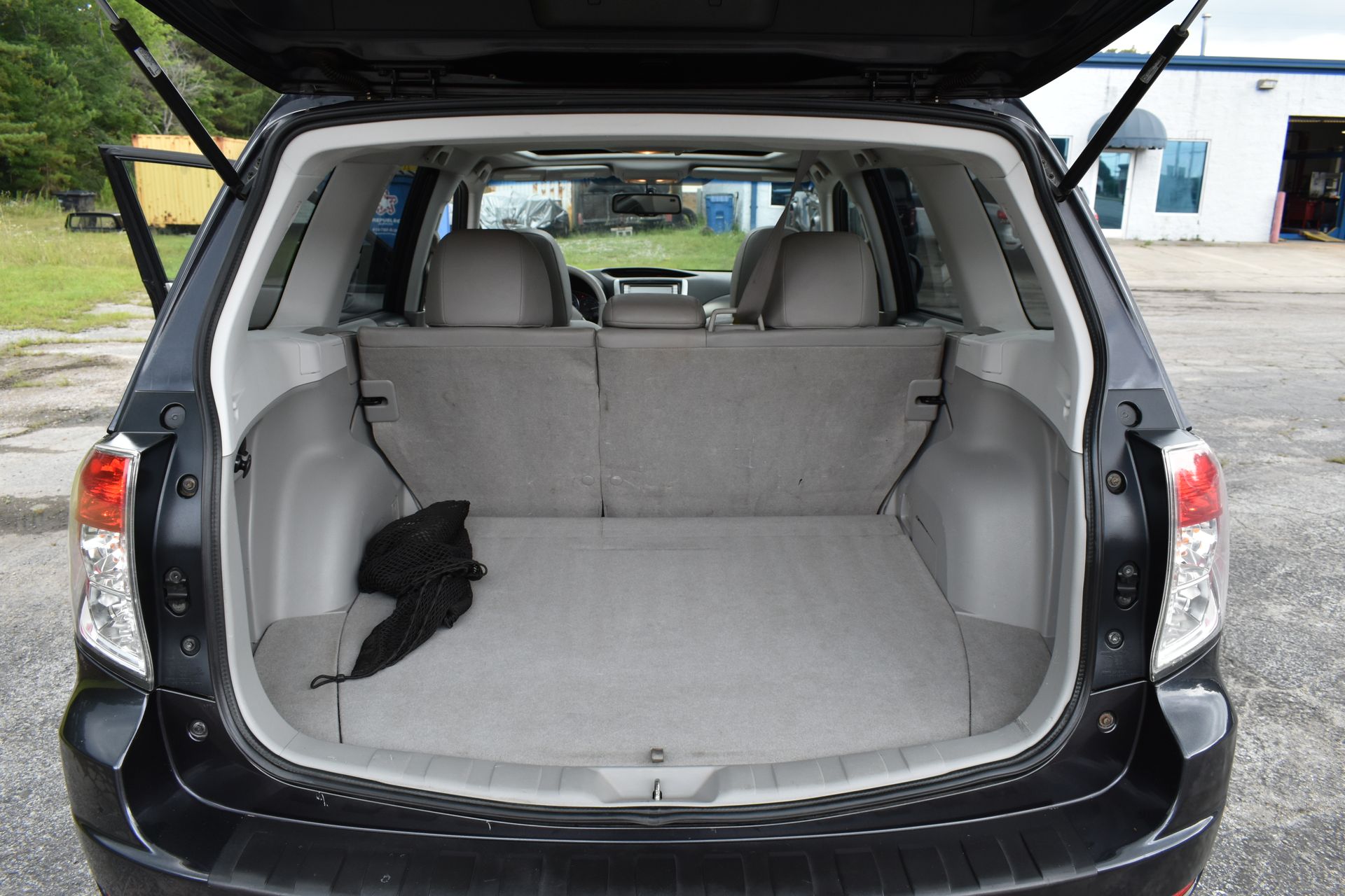 2011 Subaru Forester X Limited - Photo 13
