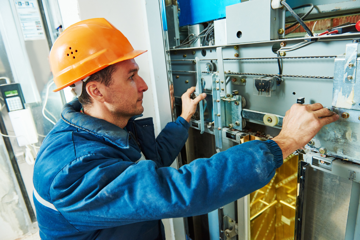 HVAC Service Software Buyer’s Guide: What to Evaluate Beyond the Demo (2026 Edition)