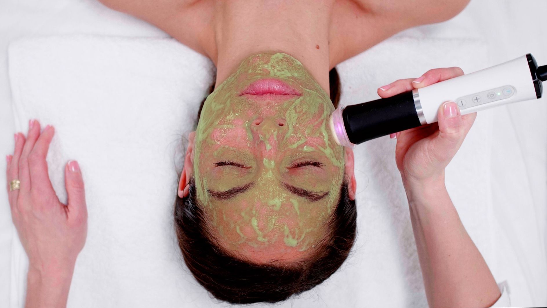 Oxygeneo Balance facial at Lush Aesthetics Georgetow Glo2 Retouch facial at ERA Wellness Spa
Georgetown KY