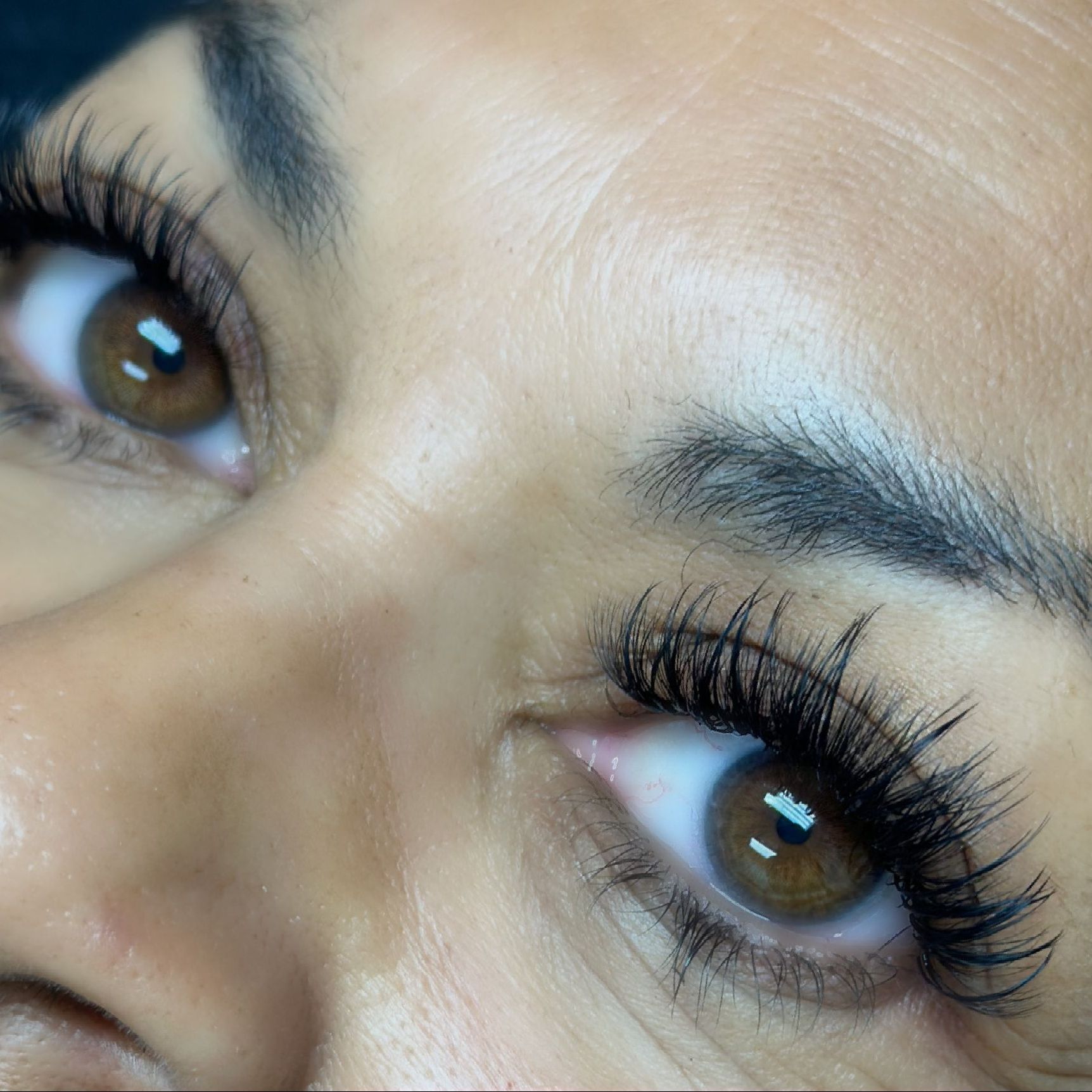 Hybrid Eyelash Extensions