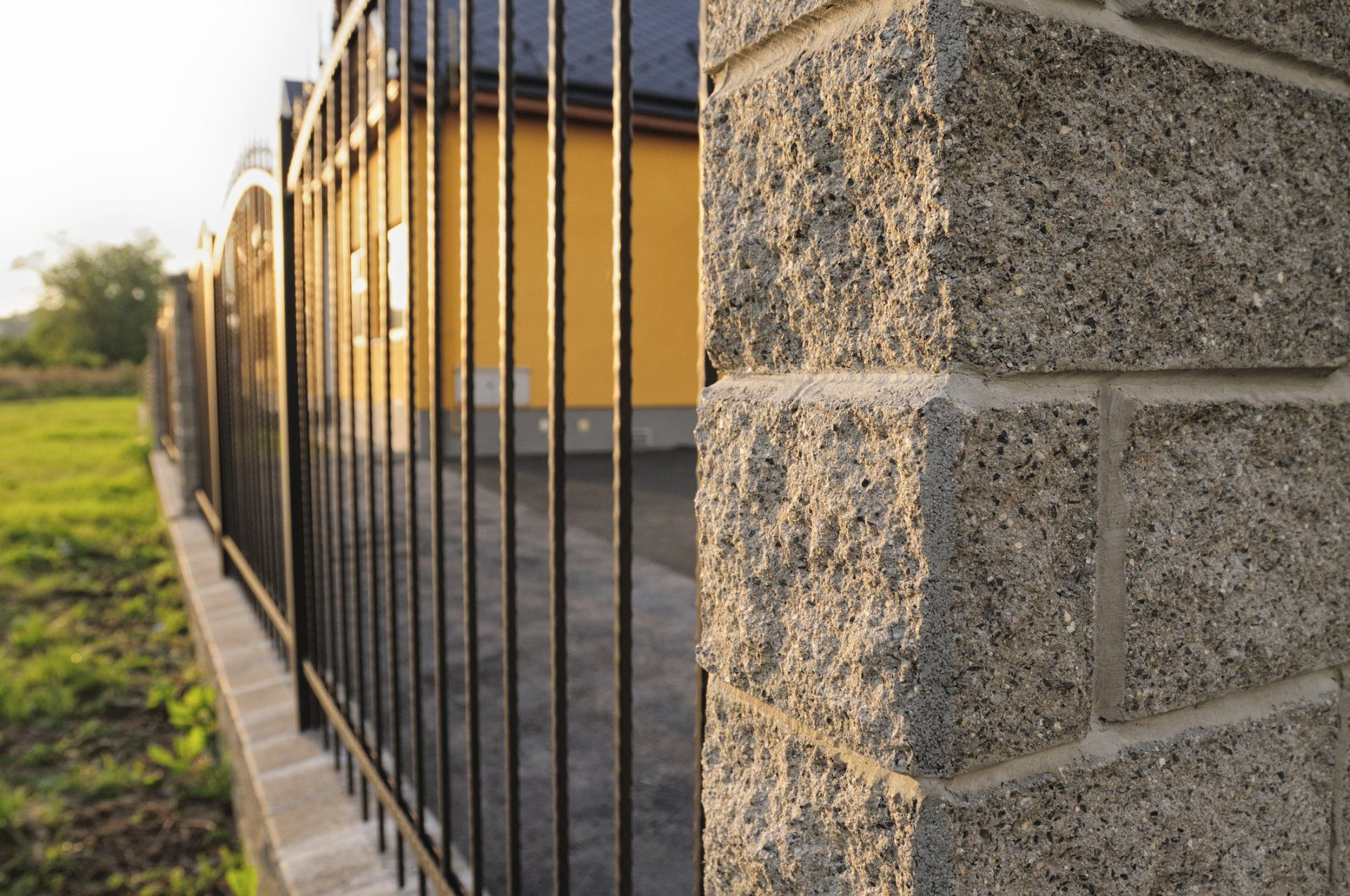 Iron Fence Ending With Concrete Blocks - Lancaster, CA - Sav-On Fence Co. Iron Fence Ending With Concrete Blocks - Lancaster, CA - Sav-On Fence Co.