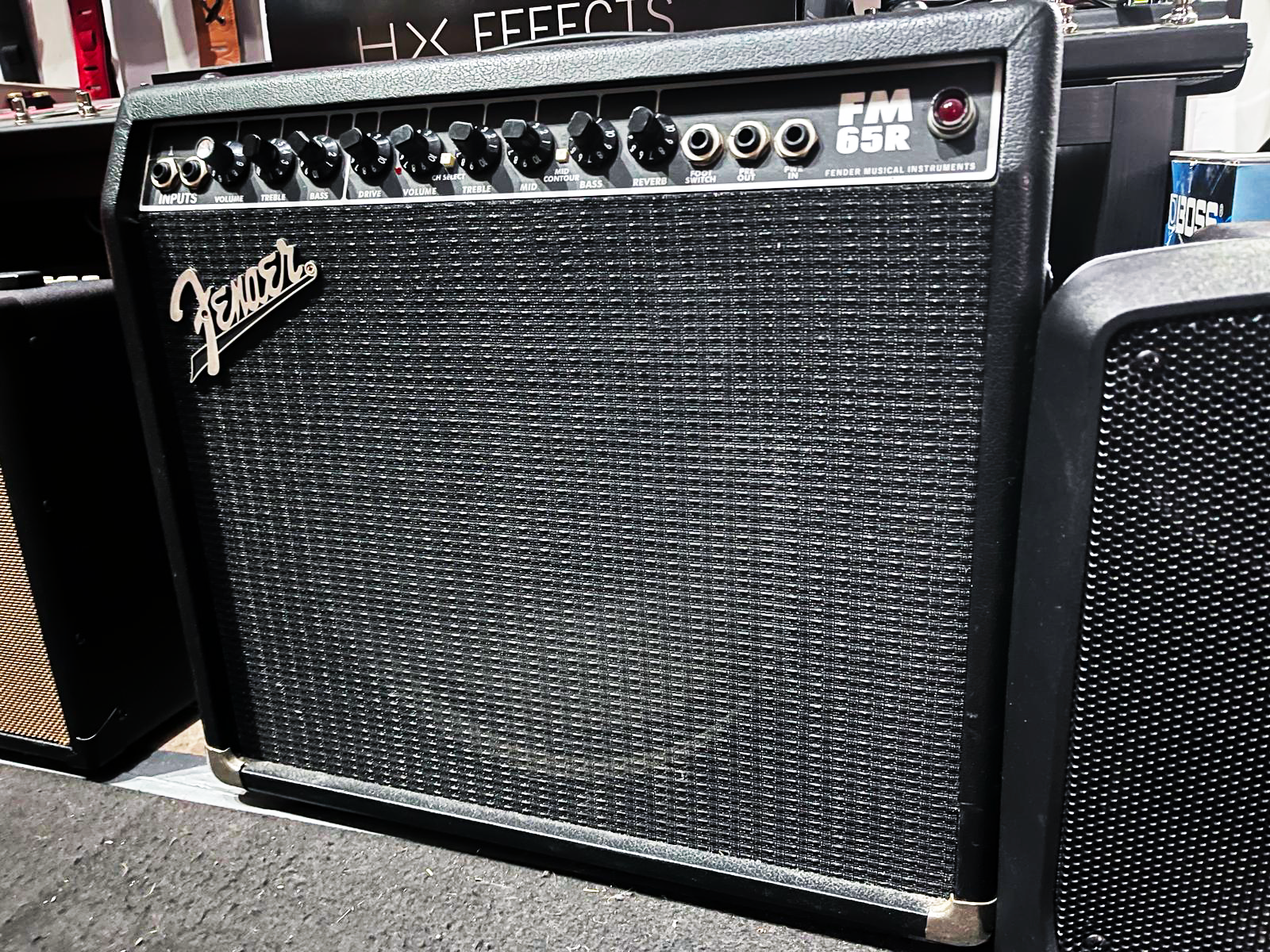 esposizione amplificatori fender doctor music lab