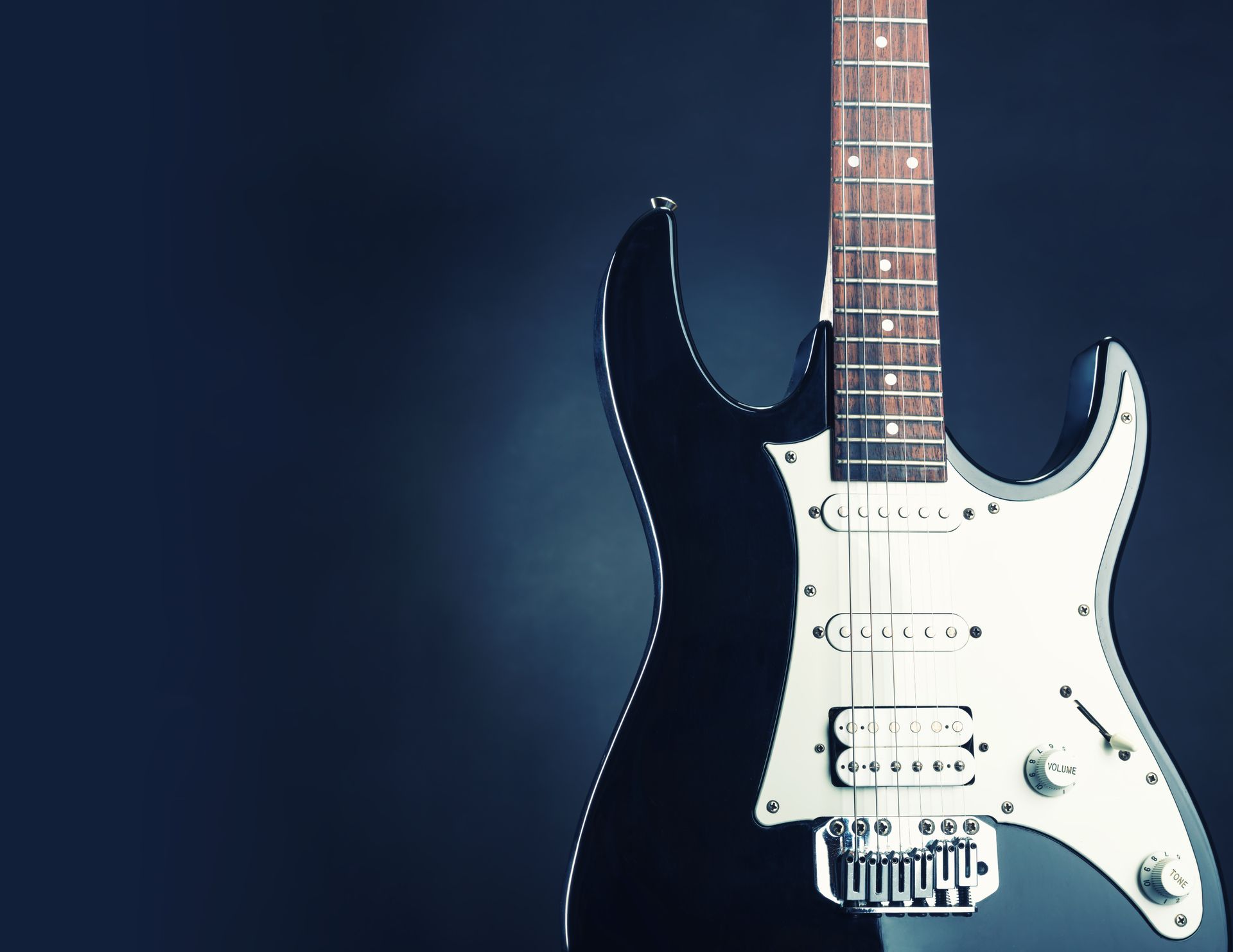 chitarra elettrica moderna