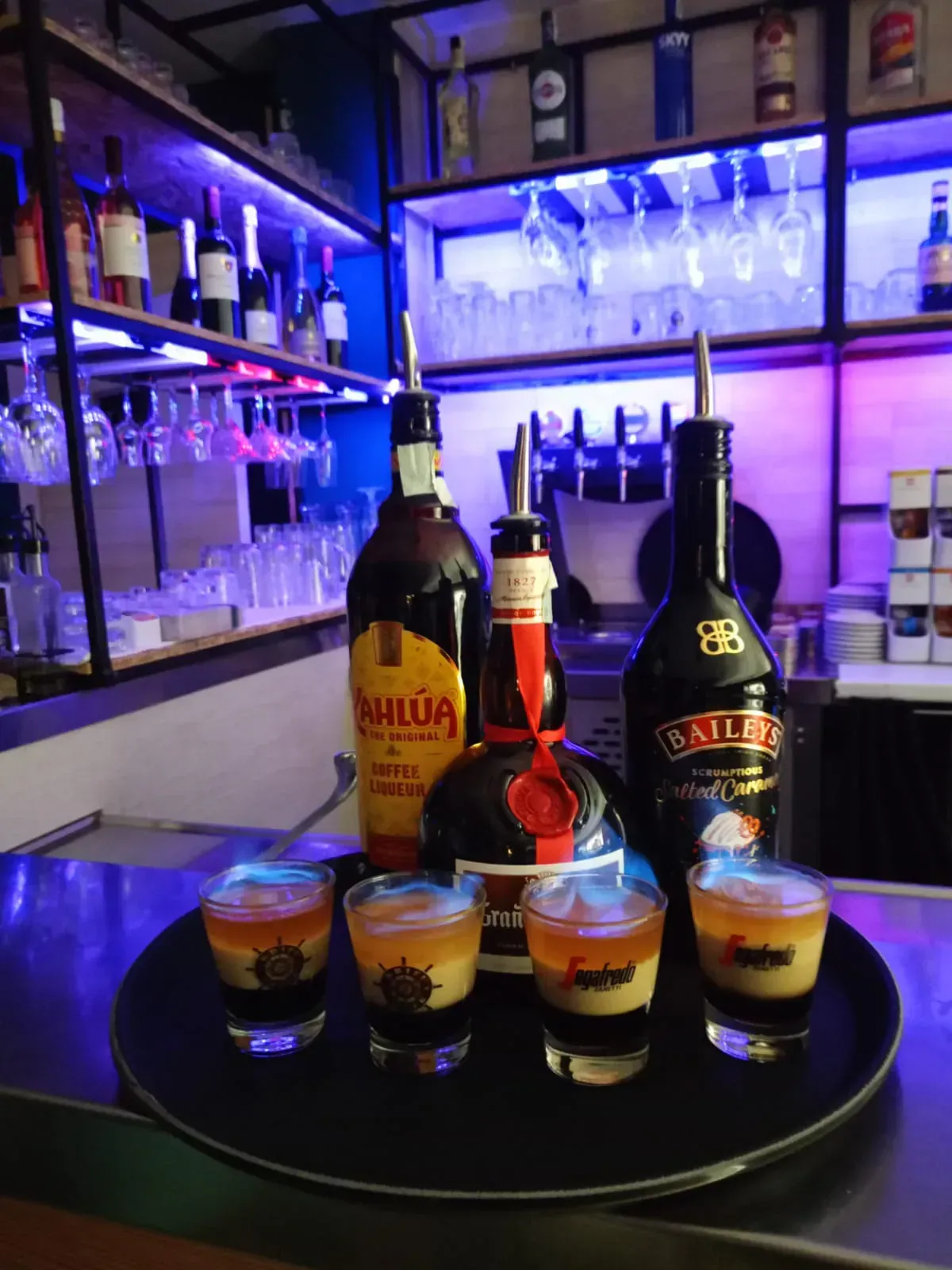 bar