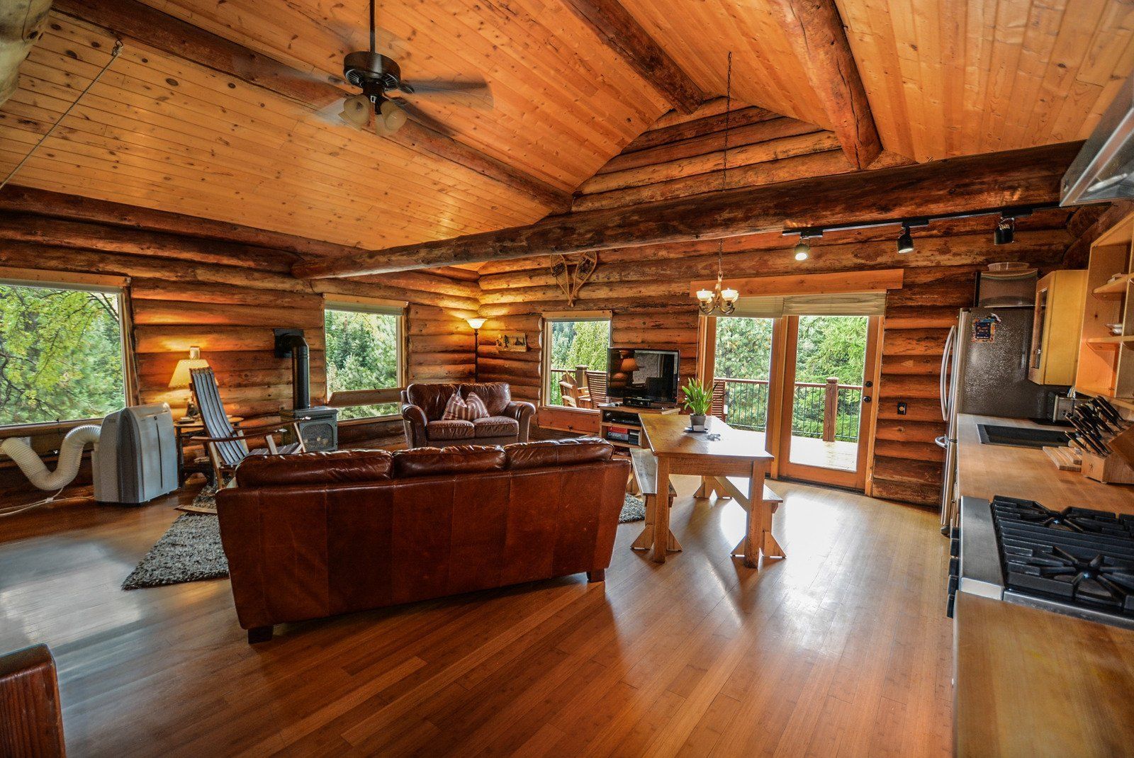 Log Homes