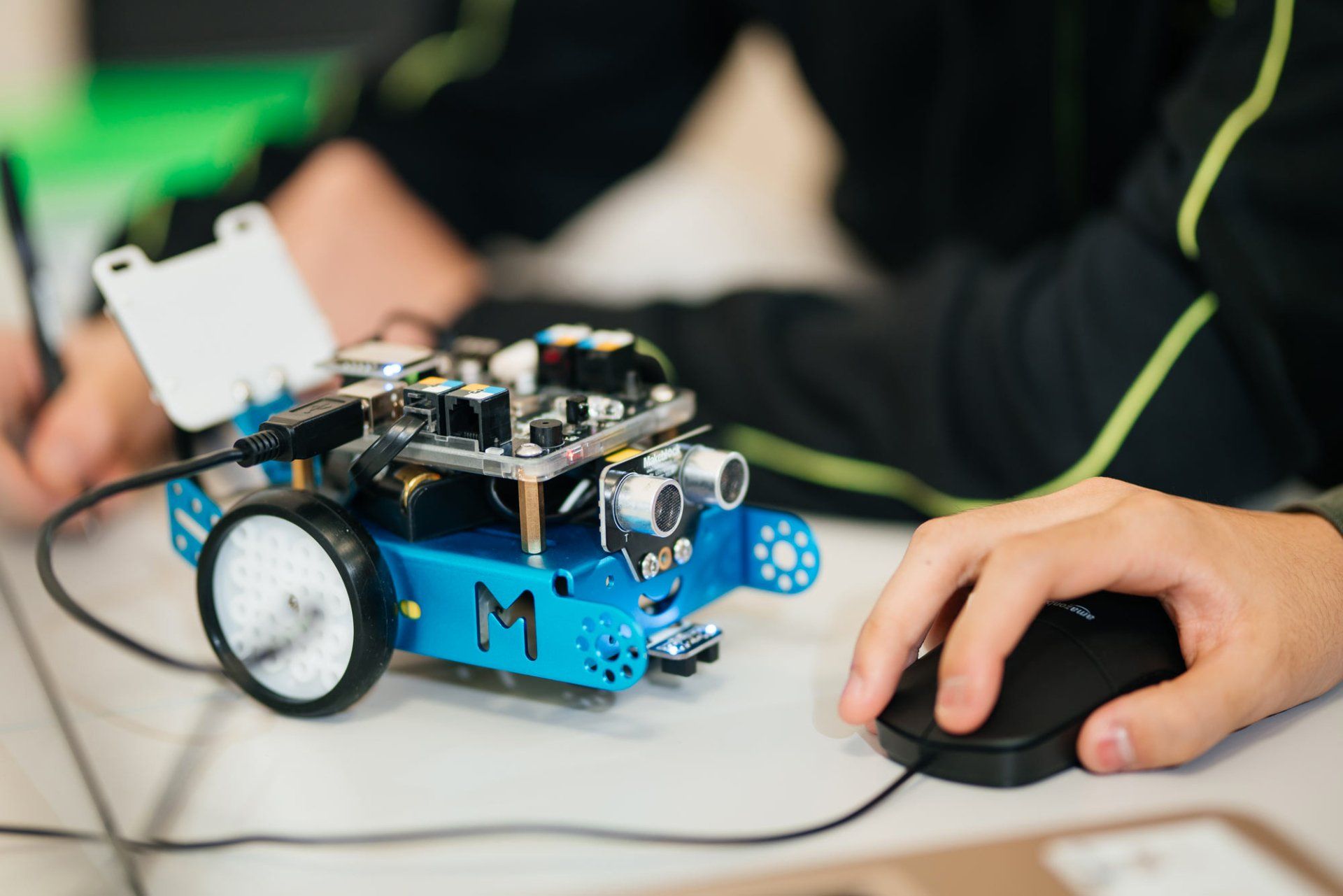 ROBOTICS CHALLENGE