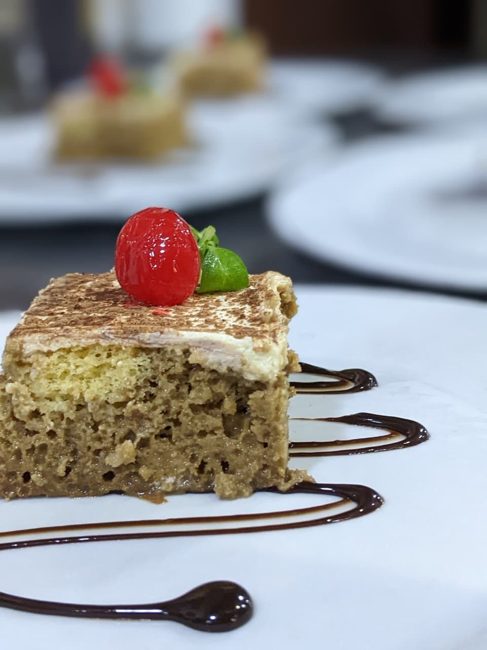 postre de tiramisu red restaurante blue suites hotel