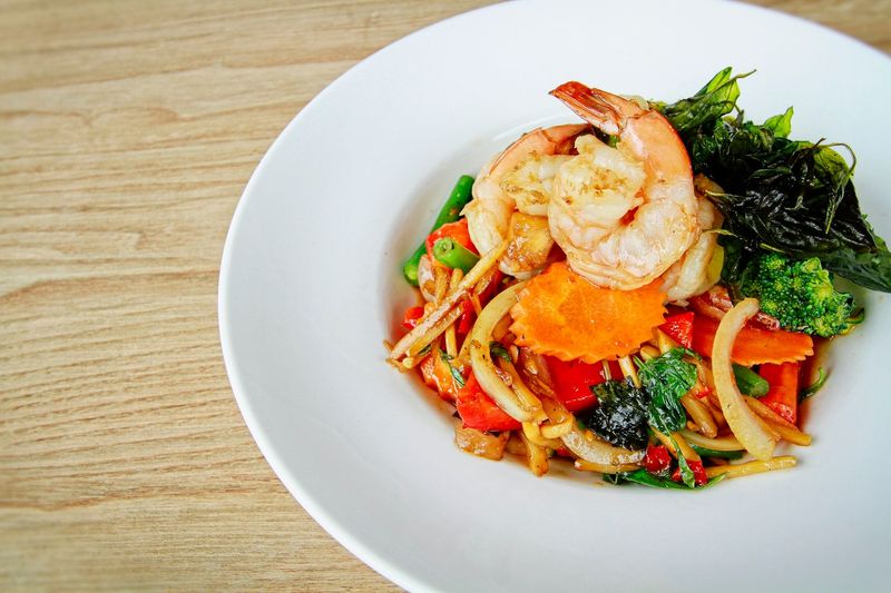 Wok stir fry with hot chilli and basil sauce