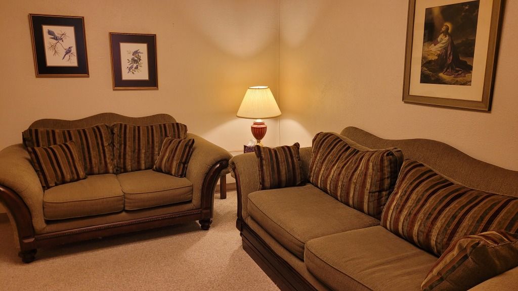Weathersbee-Ray viewing room