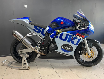 Completed GRP fibreglass fairing and seat body kit for Suzuki motorcycle manufactured by Henleycraft Ltd Portsmouth