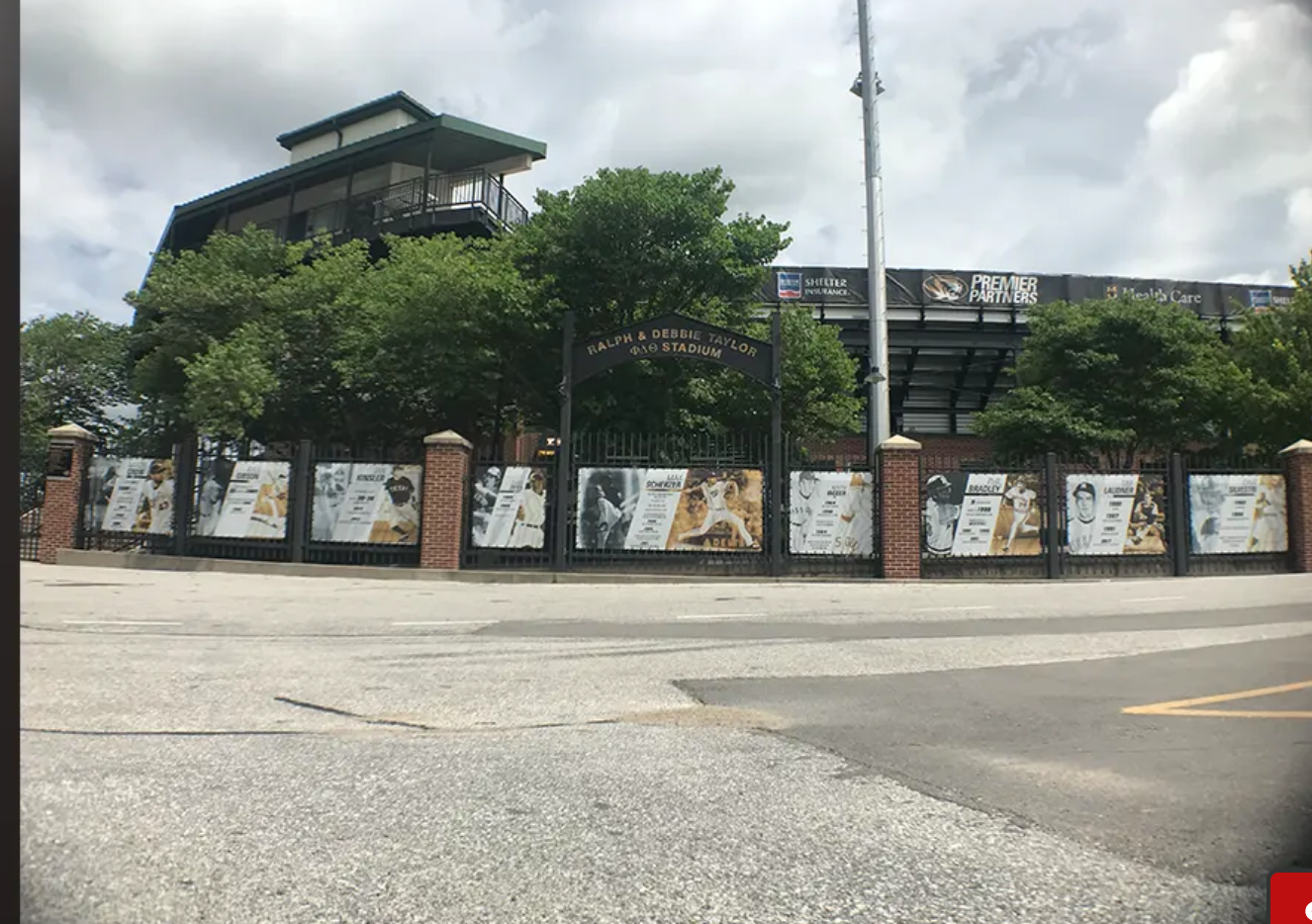 Custom banner and signage design by HJ Design in Kansas City, Missouri.