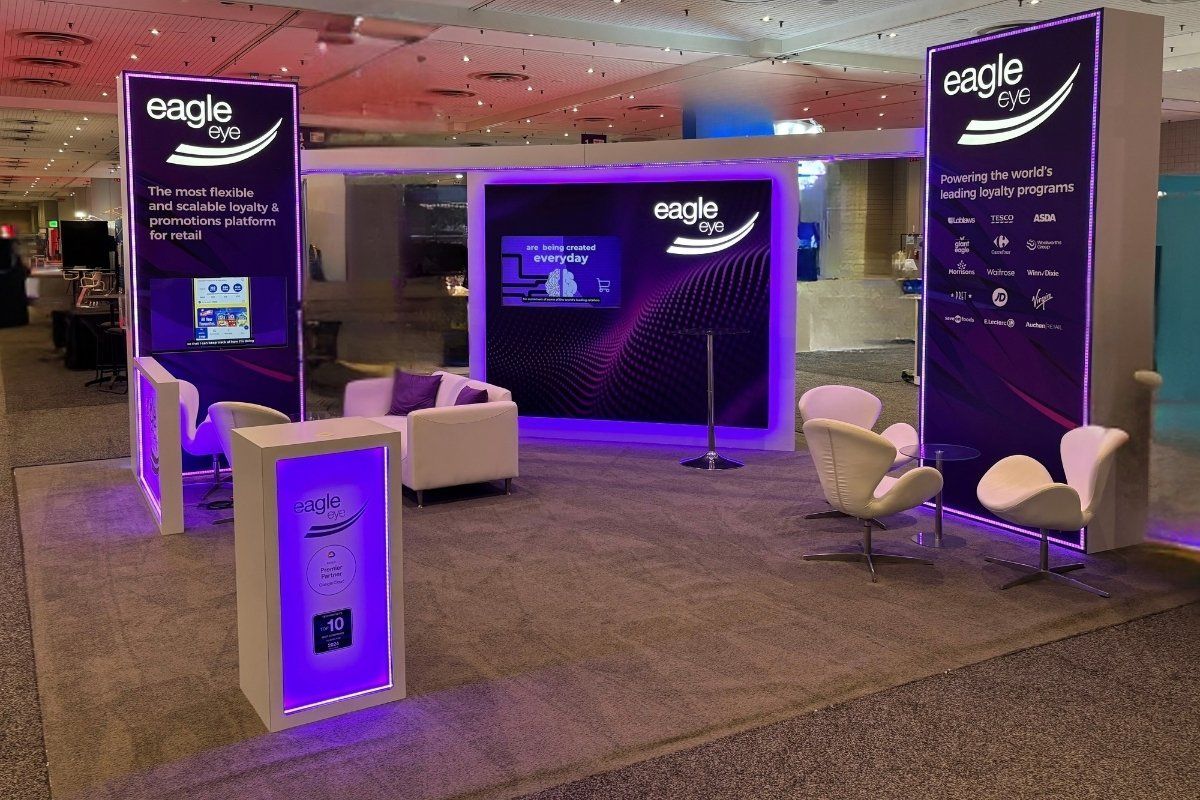 Lighting feature on exhibition stand in Barcelona