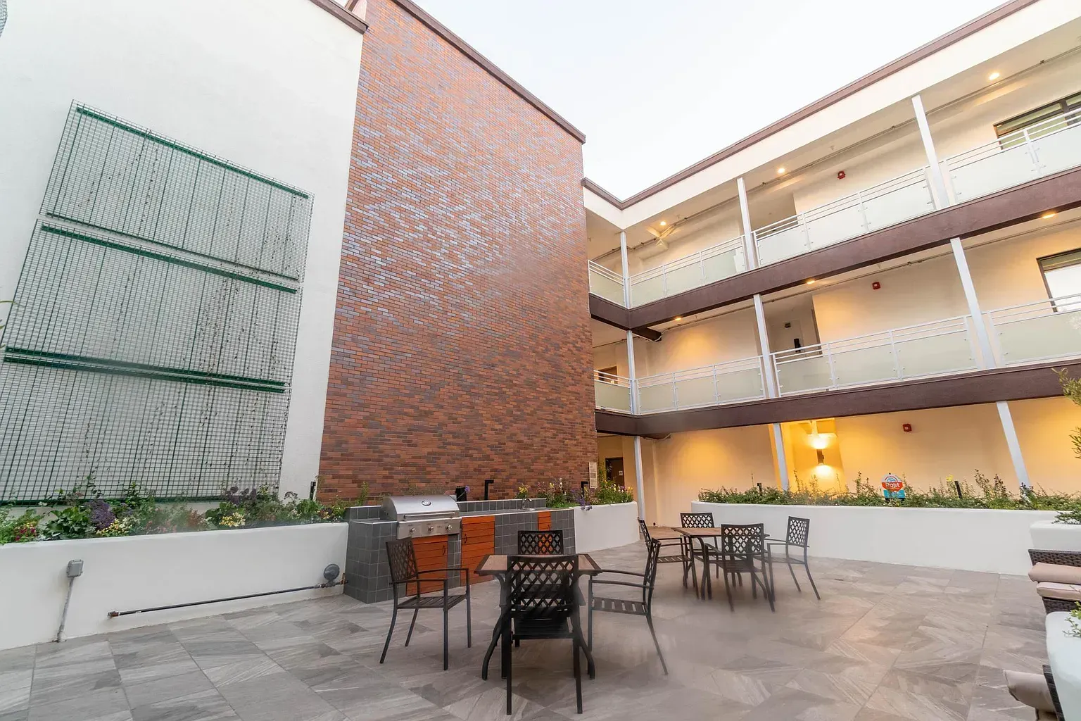Apartment building exterior managed by Stoneridge Management