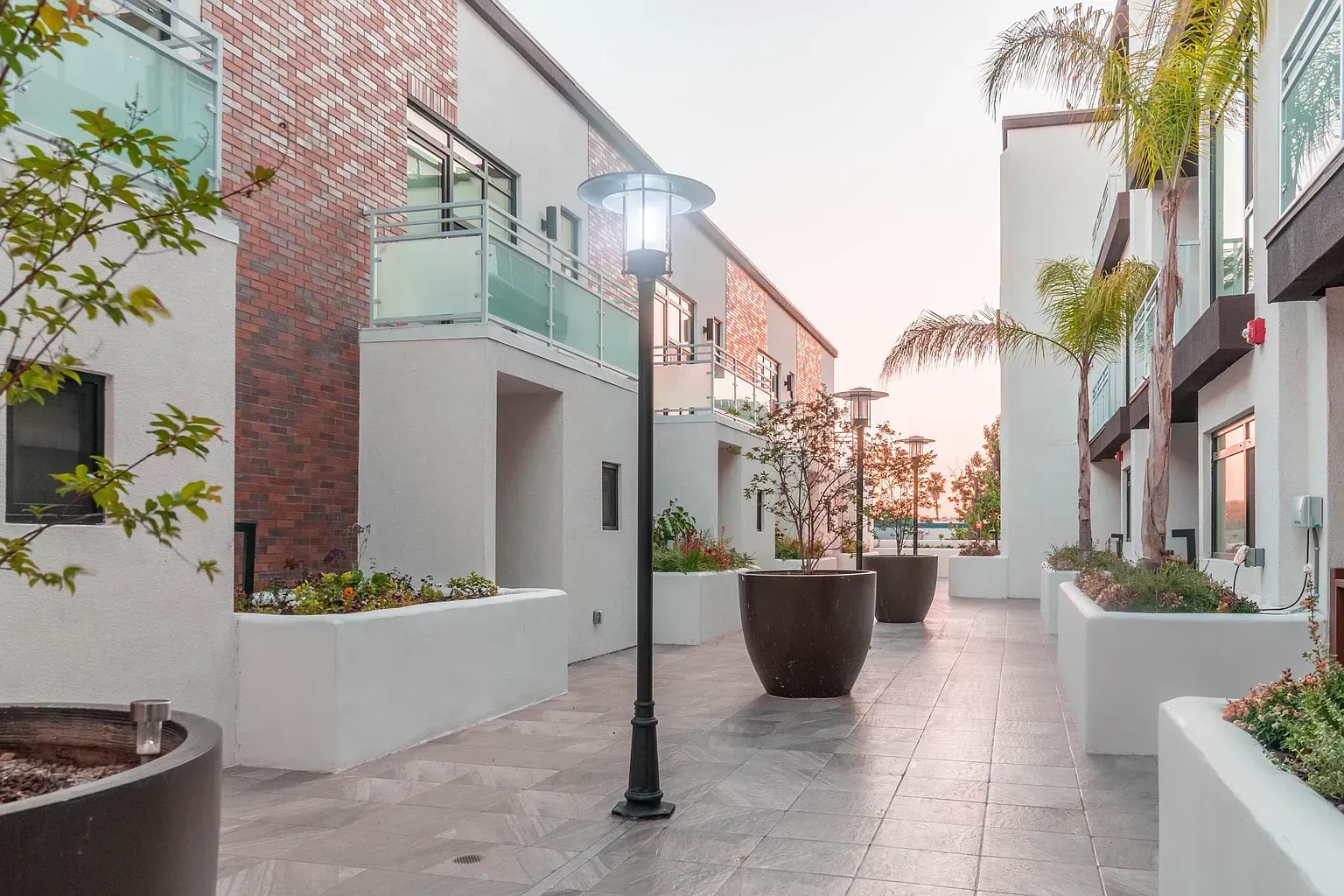 Apartment building exterior managed by Stoneridge Management