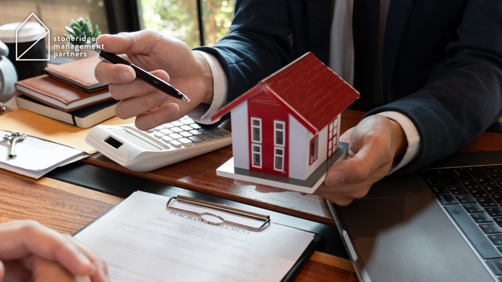 A full-service commercial property management company has the resources necessary to provide excellent customer service