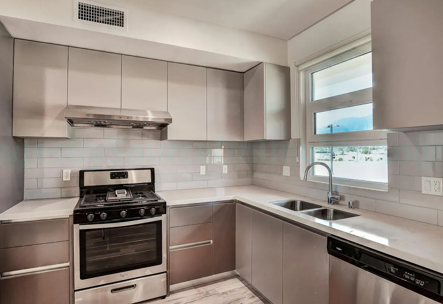 stoneridge management partners los angeles luxury lease