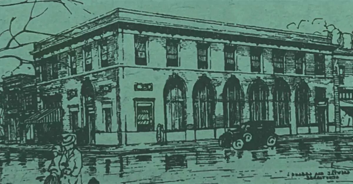 An antique shot of the Lenz Building 