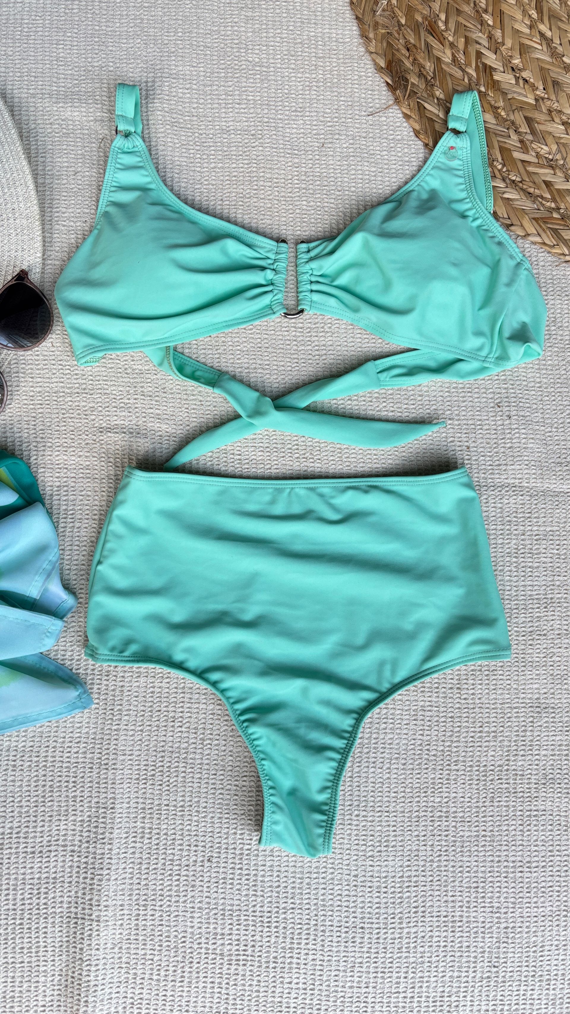 BIKINI 