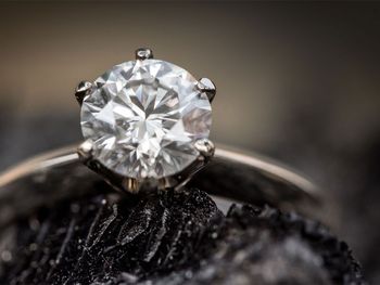 Erinnerungsdiamanten als besondere Form der Bestattung – Beratung in Hannover Diamant als Erinnerungsstück – Symbolbild für Diamantbestattung