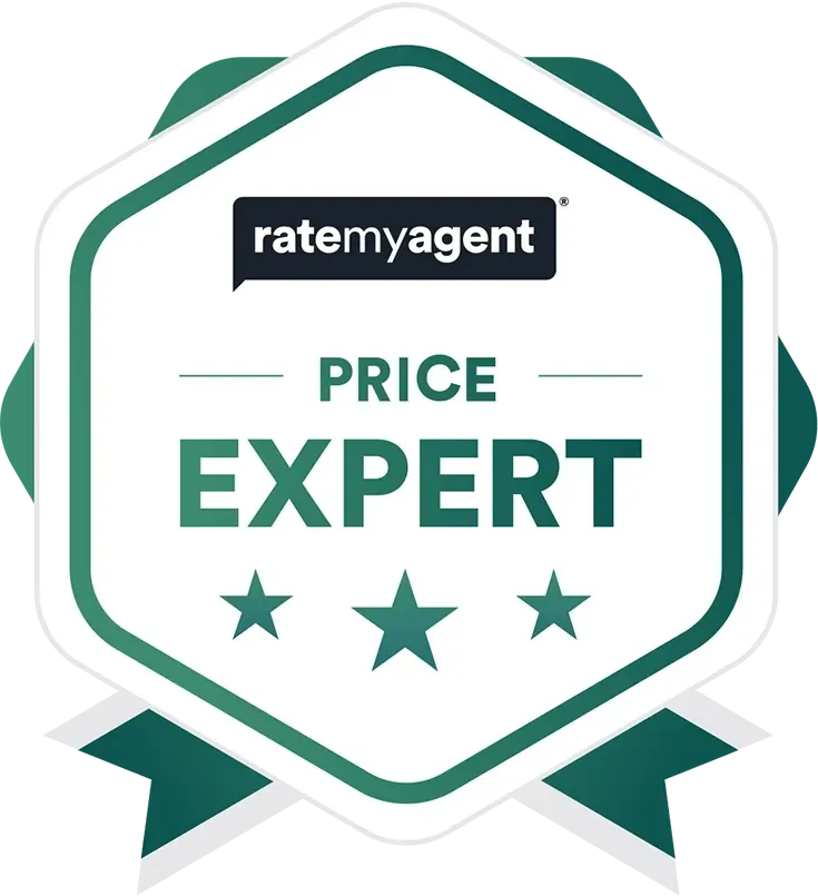 A badge that says price expert with three stars on it.
