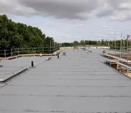 instalación de cubiertas planas a precio económico en Fuenlabrada, Madrid