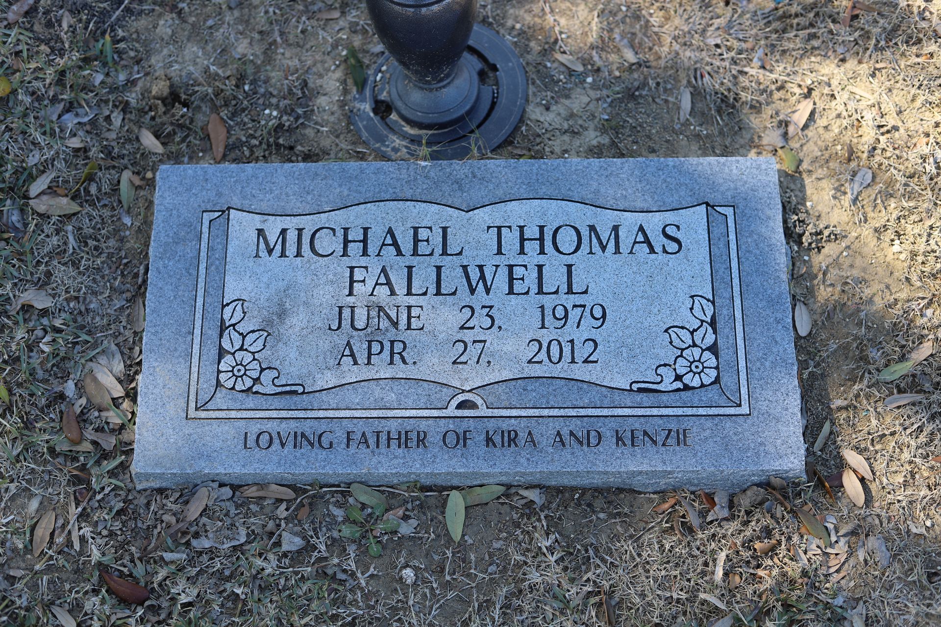 Headstone of Michael Thomas Fallwell, born June 25, 1979, died April 27, 2012. 