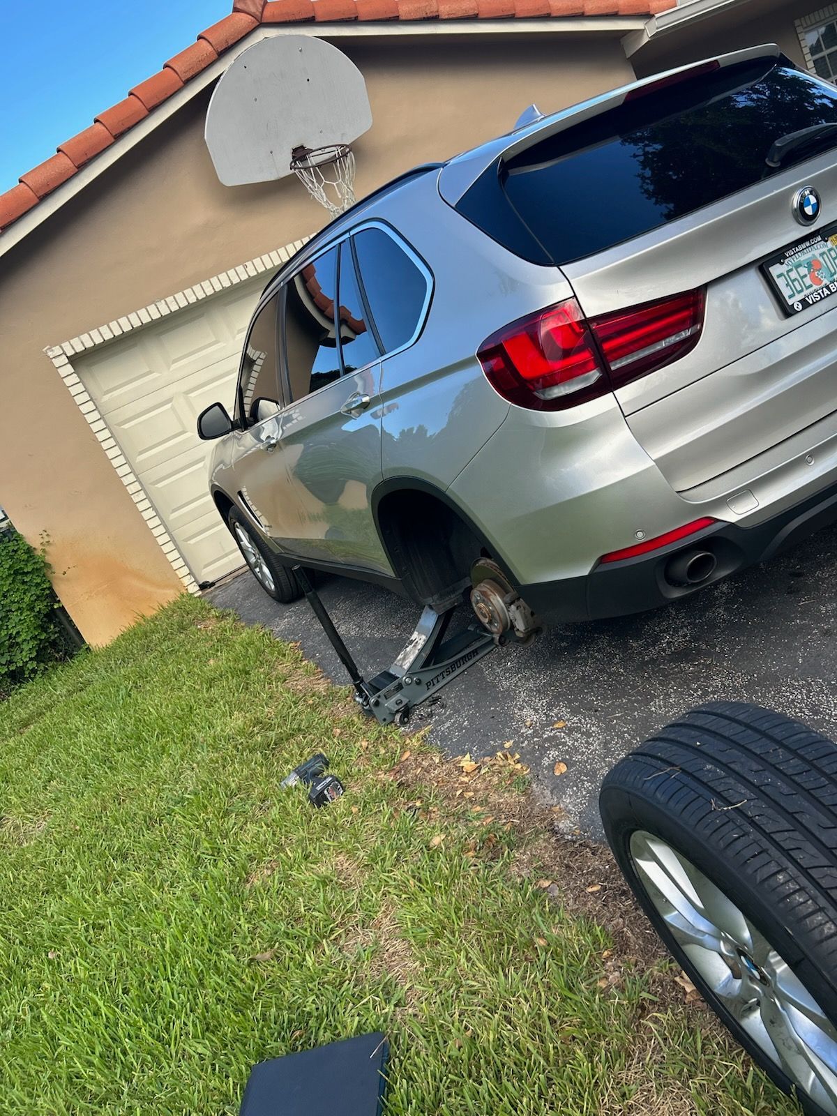 Mobile tire service repairing a vehicle in Lauderhill, Florida