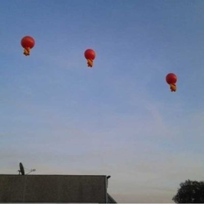 Allestimento vetrine con palloncini Allestimento vetrine con palloncini