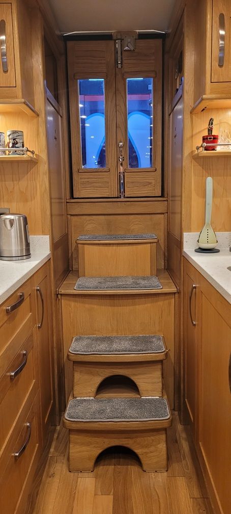 Steps to stern