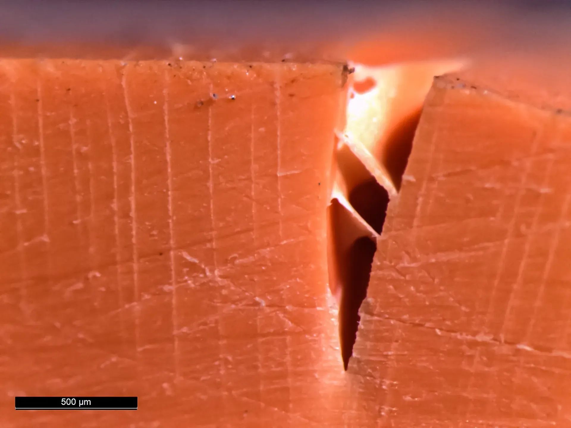 Craze of CPVC by contact with incompatible sealant