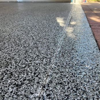 A flake polyaspartic flooring in Valparaiso, IN by Resin Pros