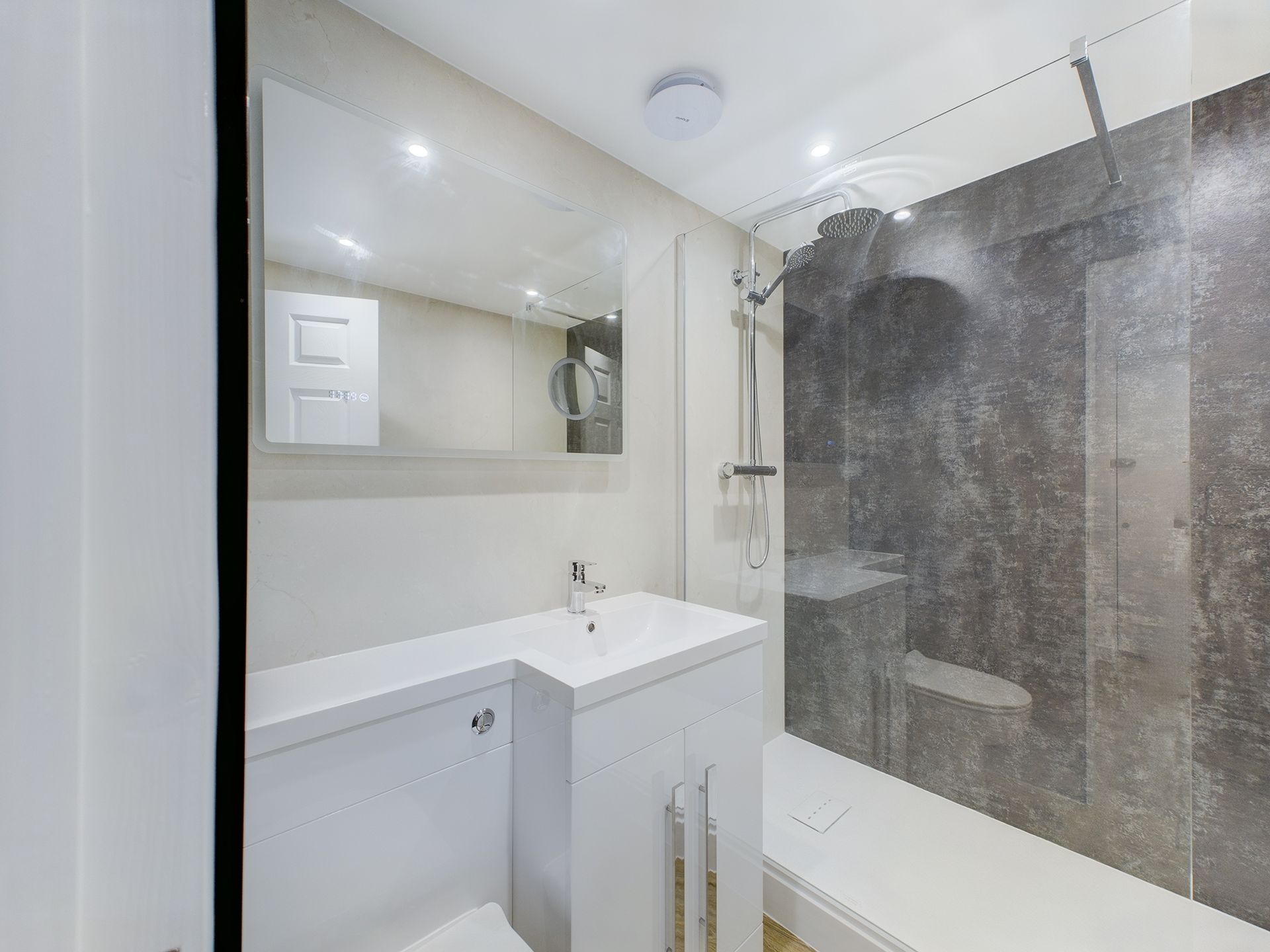 Property Renovation of a flat in Reading - New bathroom