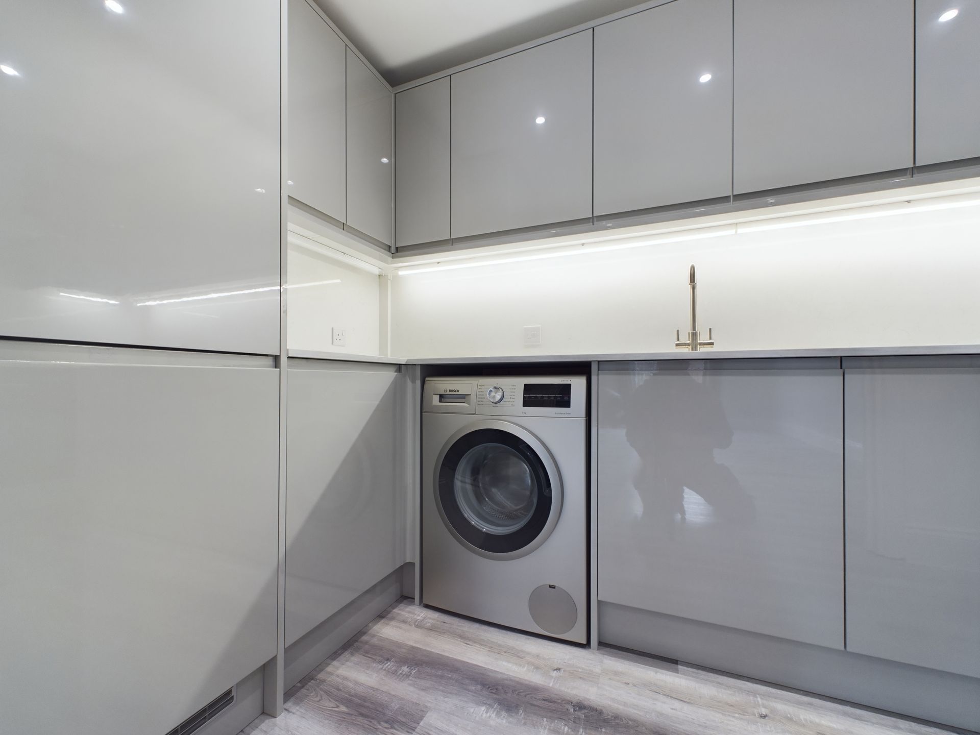Property Renovation of a flat in Reading - new Kitchen