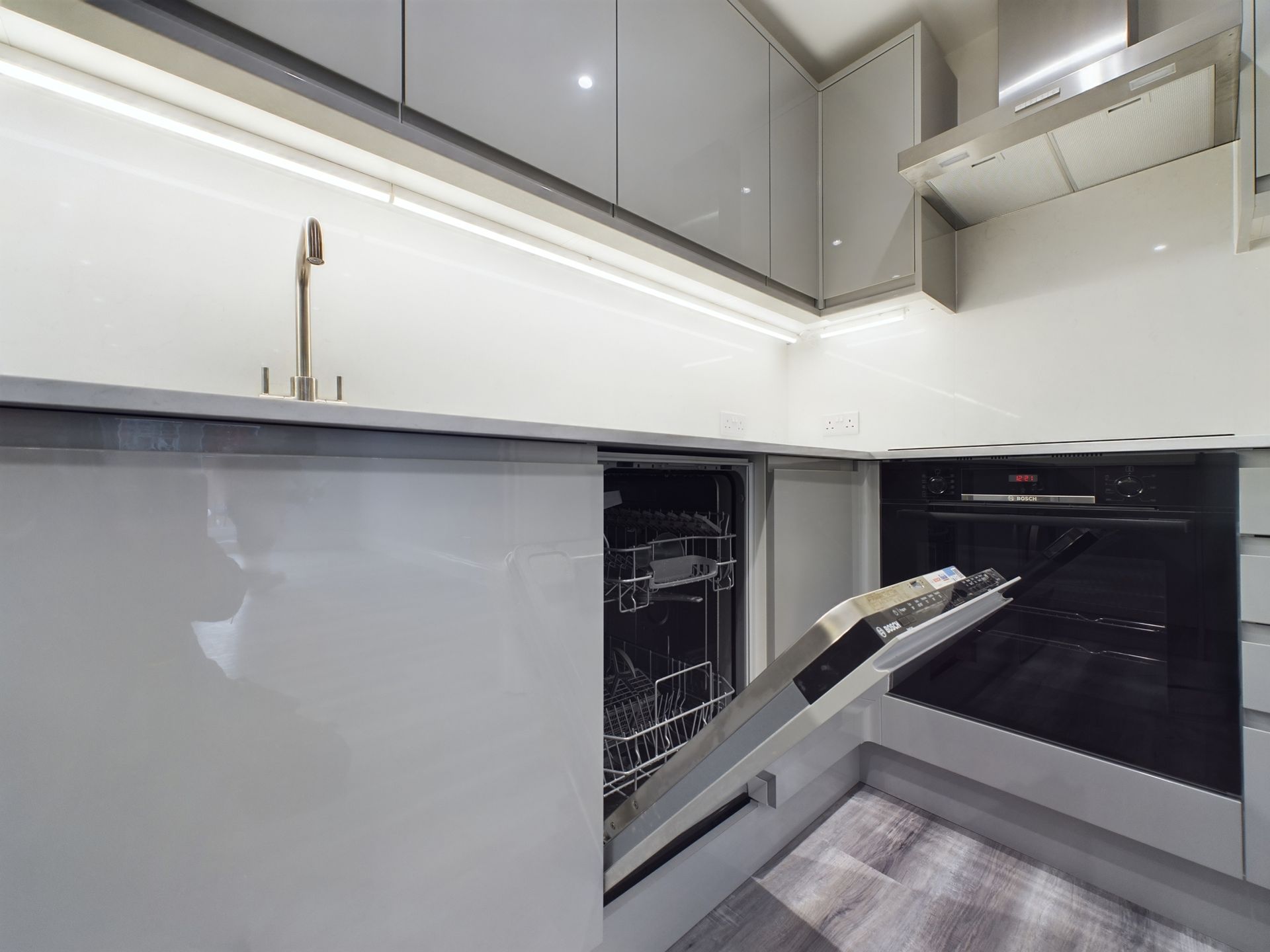 Property Renovation of a flat in Reading - new Kitchen