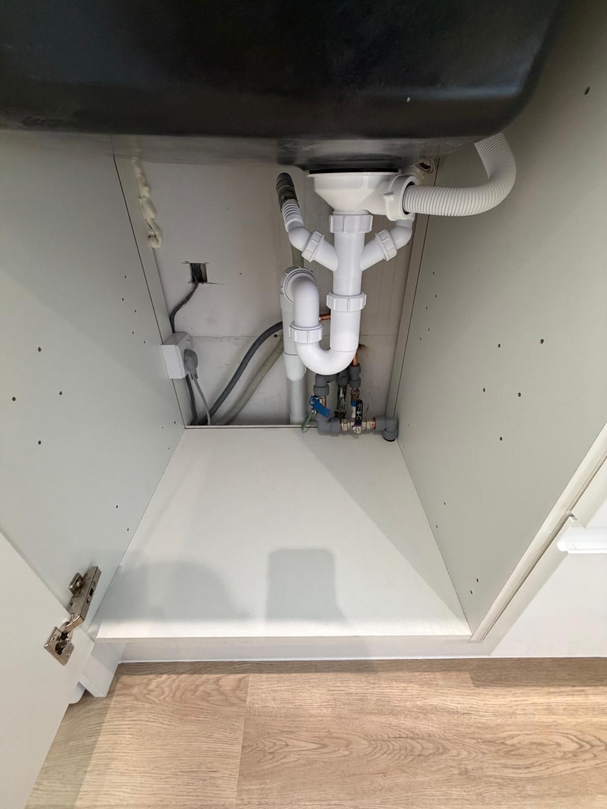 Professional plumbing repairs and pipework installation Reading