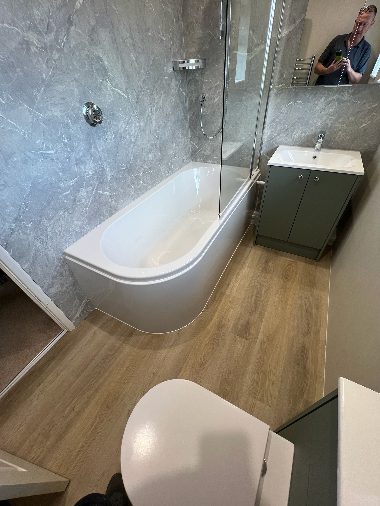 Luxury bathroom installation completed in Reading, Berkshire