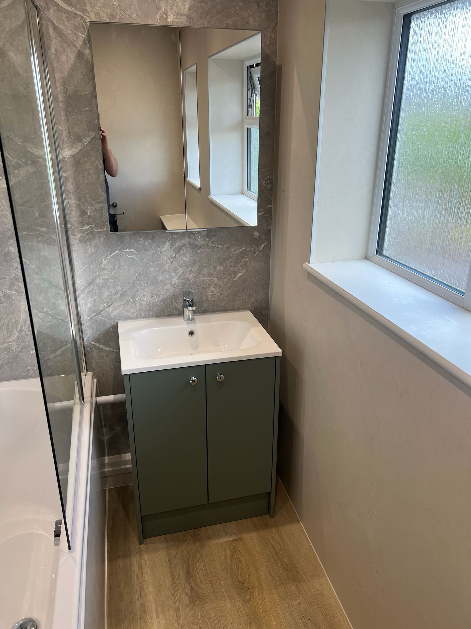 bathroom installed by local fitter in tilehurst reading