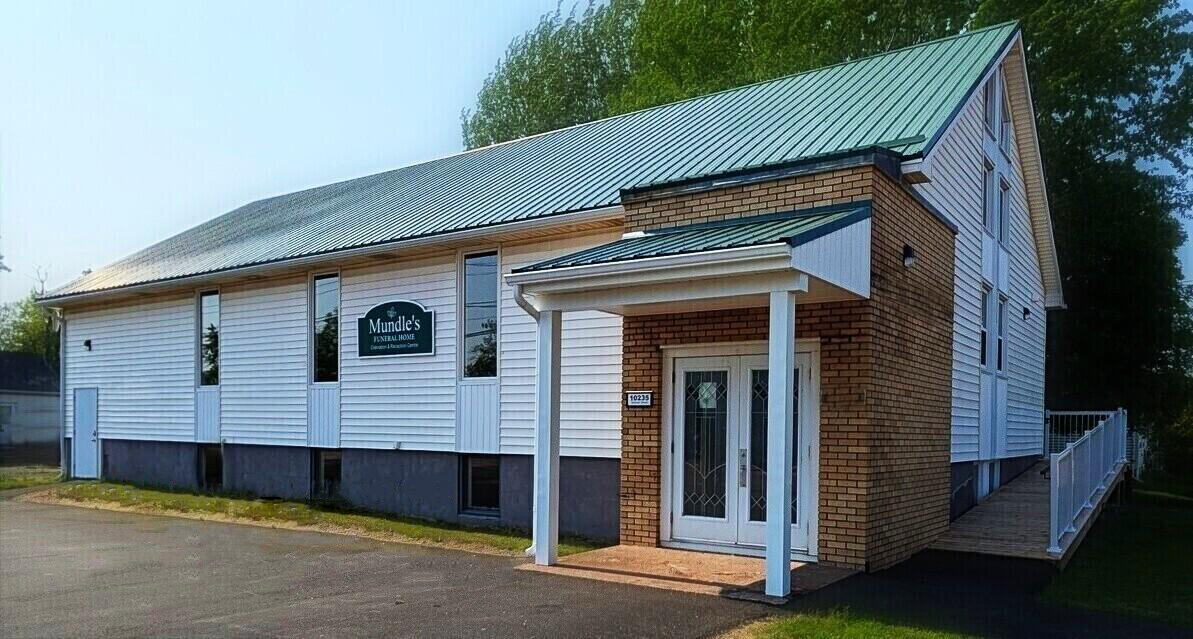Exterior view of Mundle's Funeral Home in Pugwash, Nova Scotia