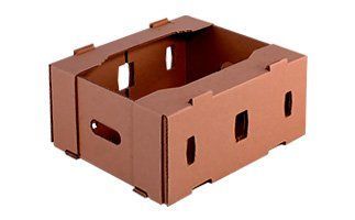 Caja de cartón marrón con recortes hechos a mano, diseñada para embalaje y transporte.