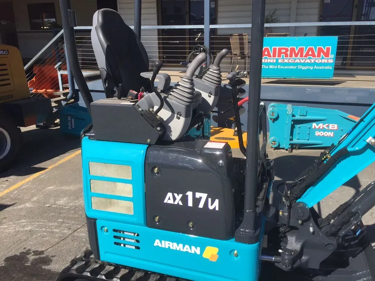 Airman AX10 – 1 Tonne Excavator
