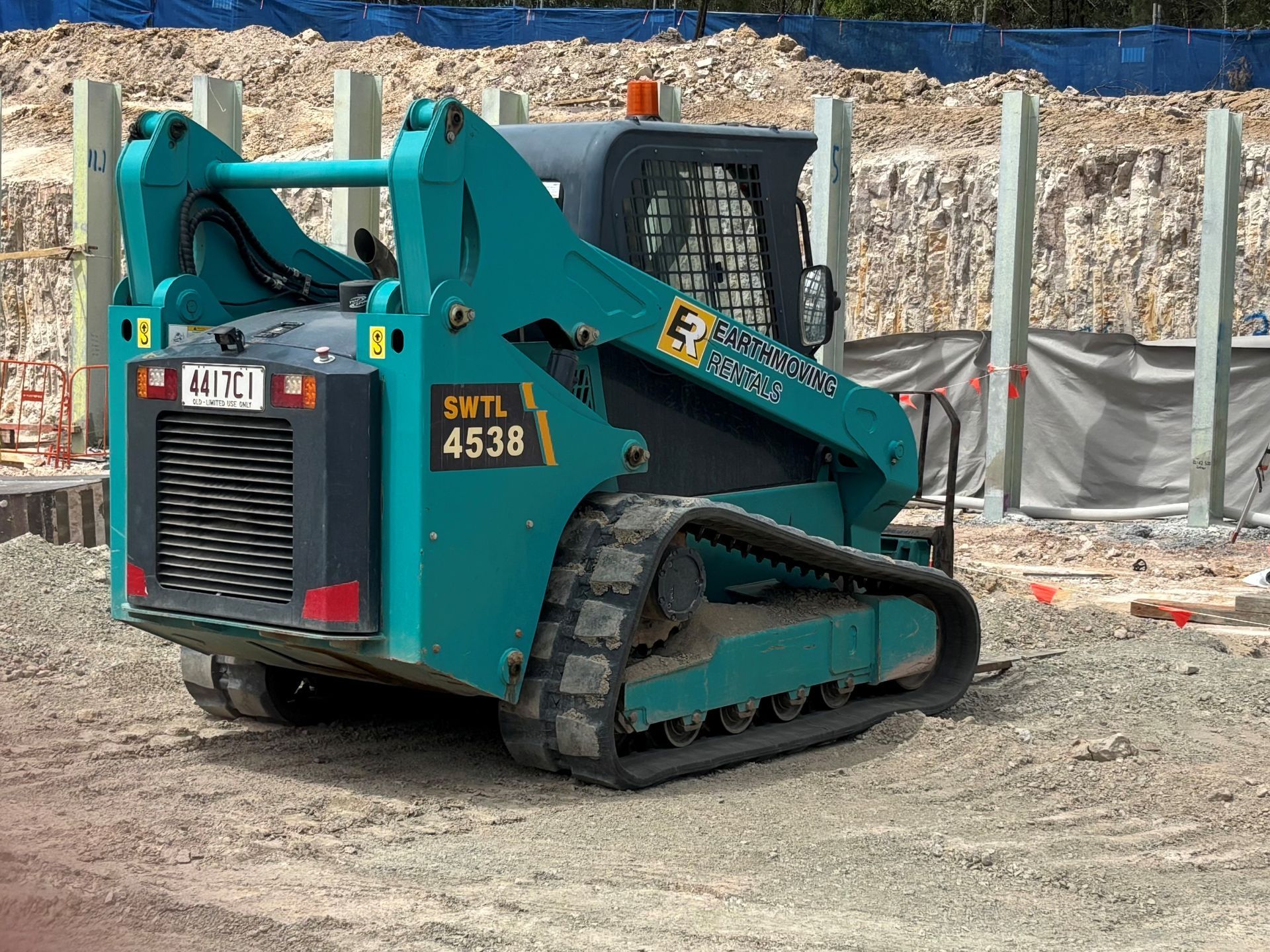 excavator hire gold coast