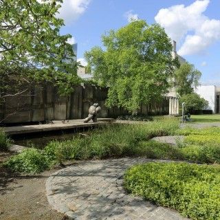 Salle à louer à Bruxelles - Brussels 44 center vous accueil avec des espaces extérieurs