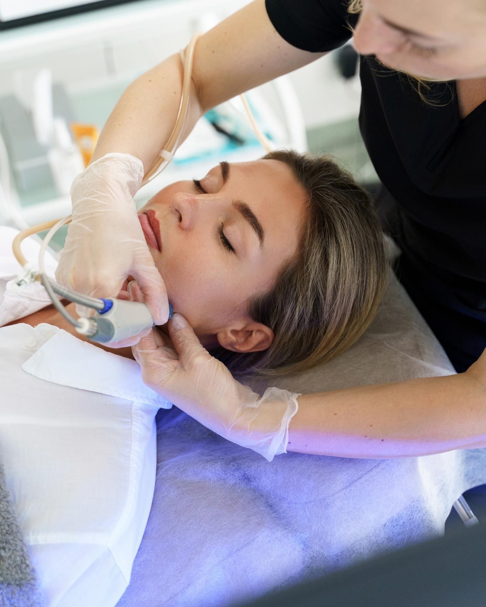 Soin HydraFacial Deluxe chez Medisthética