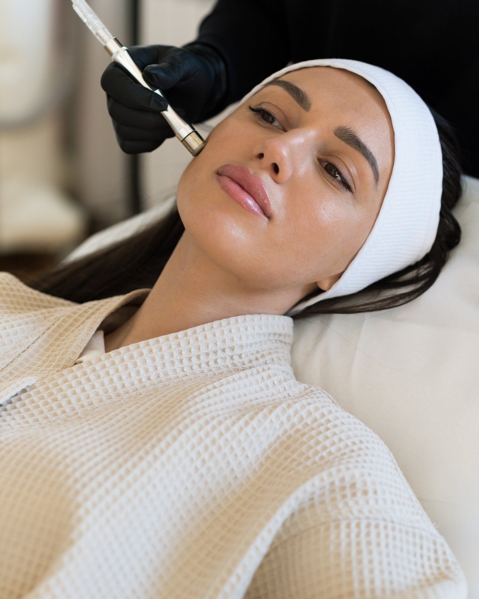 Soin HydraFacial Platinum chez Medisthética