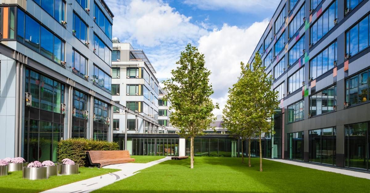 Why Choose Resin-Bound Surfacing for Commercial Landscaping