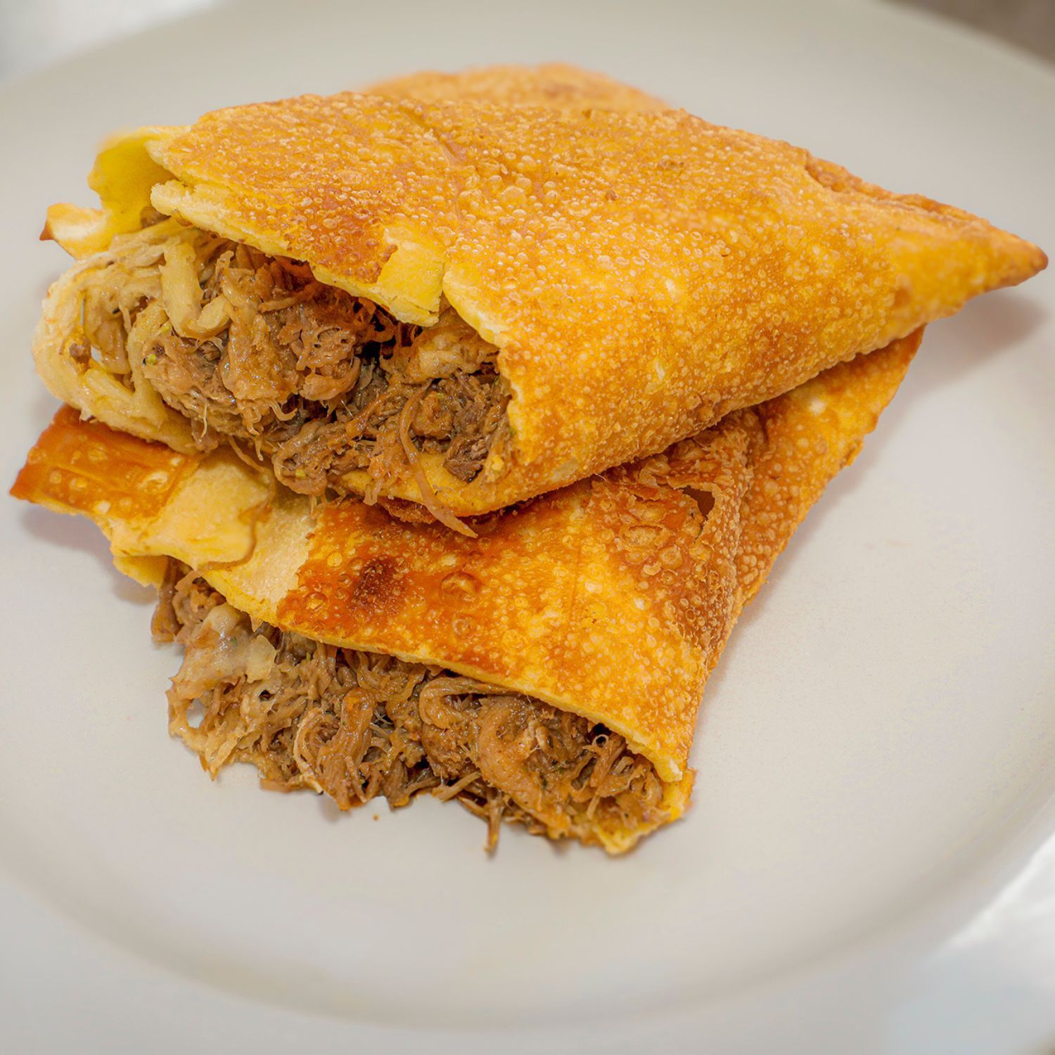 Cardápio Festival de Gastronomia de Gramado Pastel de carne de panela Camino 152 – El Pasttelero Pastel de carne de panela Carne de panela, queijo, molho especial camino Cardápio Festival de Gastronomia de Gramado Pastel de carne de panela Camino 152 – El Pasttelero Pastel de carne de panela Carne de panela, queijo, molho especial camino