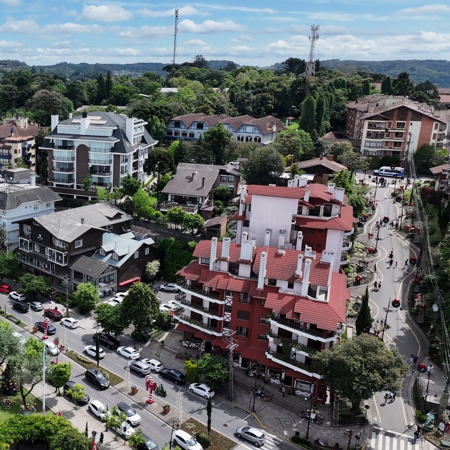 Imóveis em Gramado próximo a Rua Torta Imóveis em Gramado próximo a Rua Torta