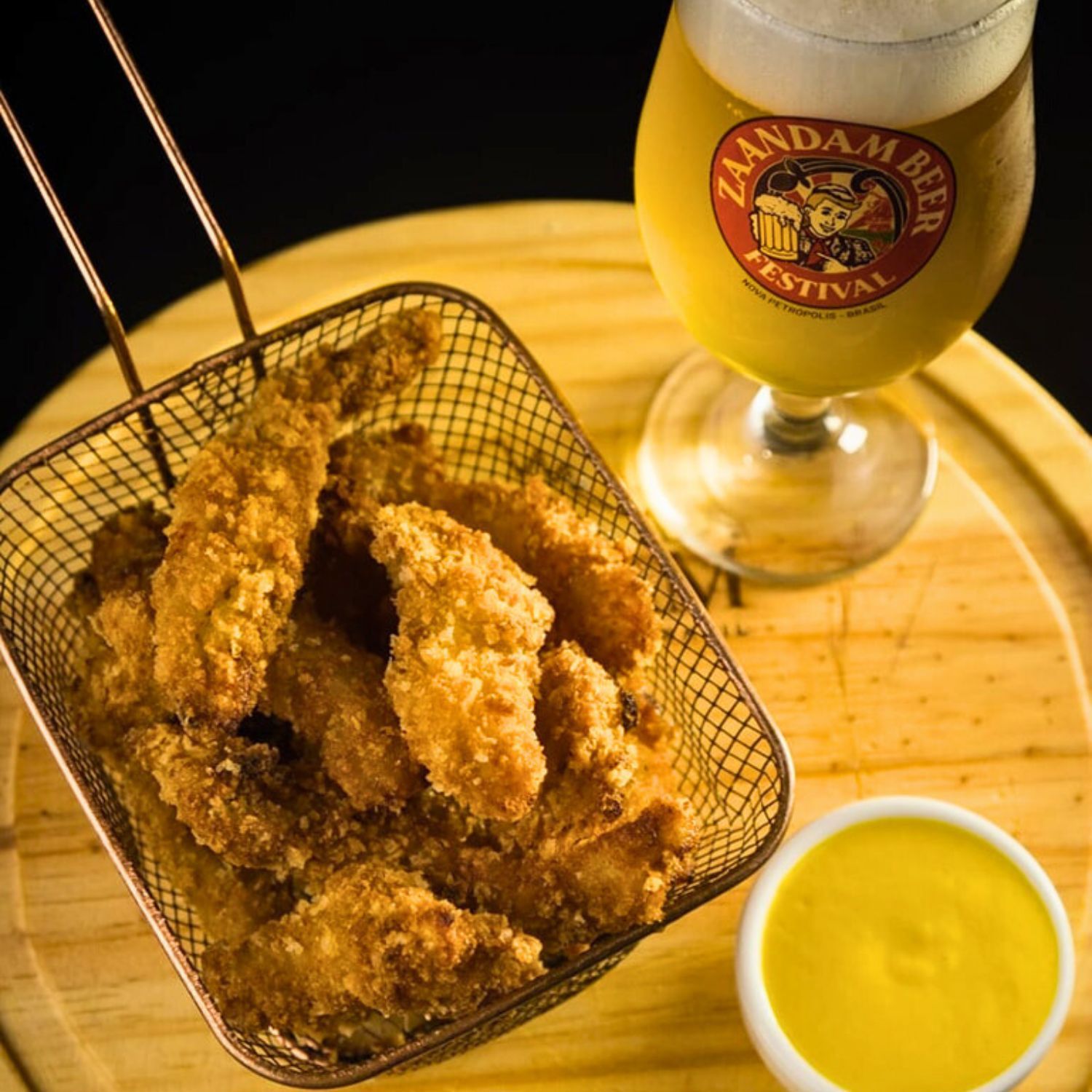 Kipstick do Zaandam com Iscas de filé de frango empanadas em farinha panko Nova Petrópolis Foto Instagram Zaandam NP