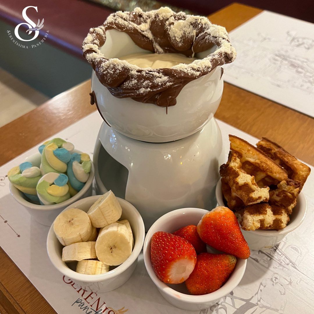 Padaria em Gramado Sereníssima também oferece fondue