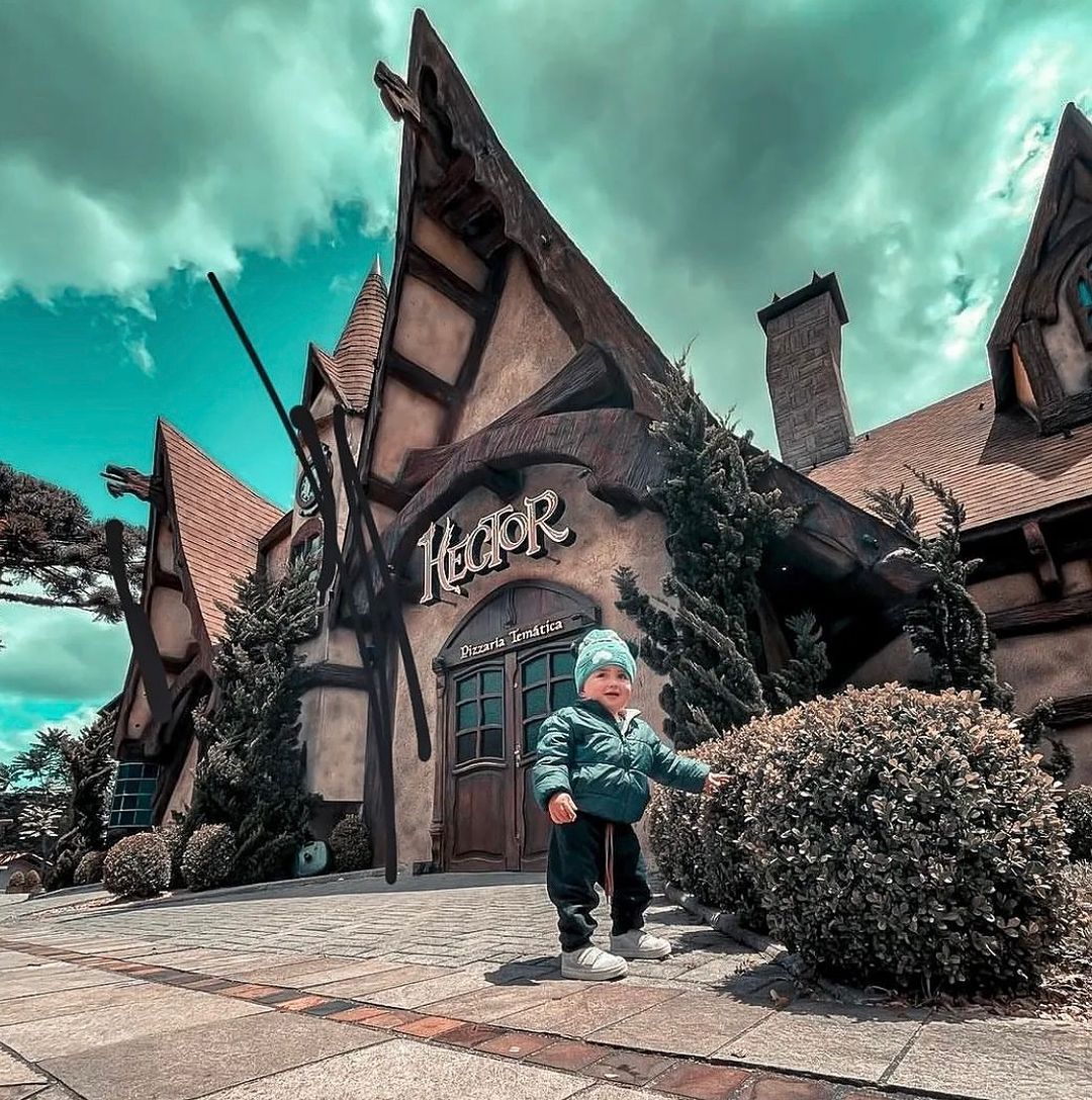 Fachada da pizzaria temática Hector em Gramado Serra Gaúcha